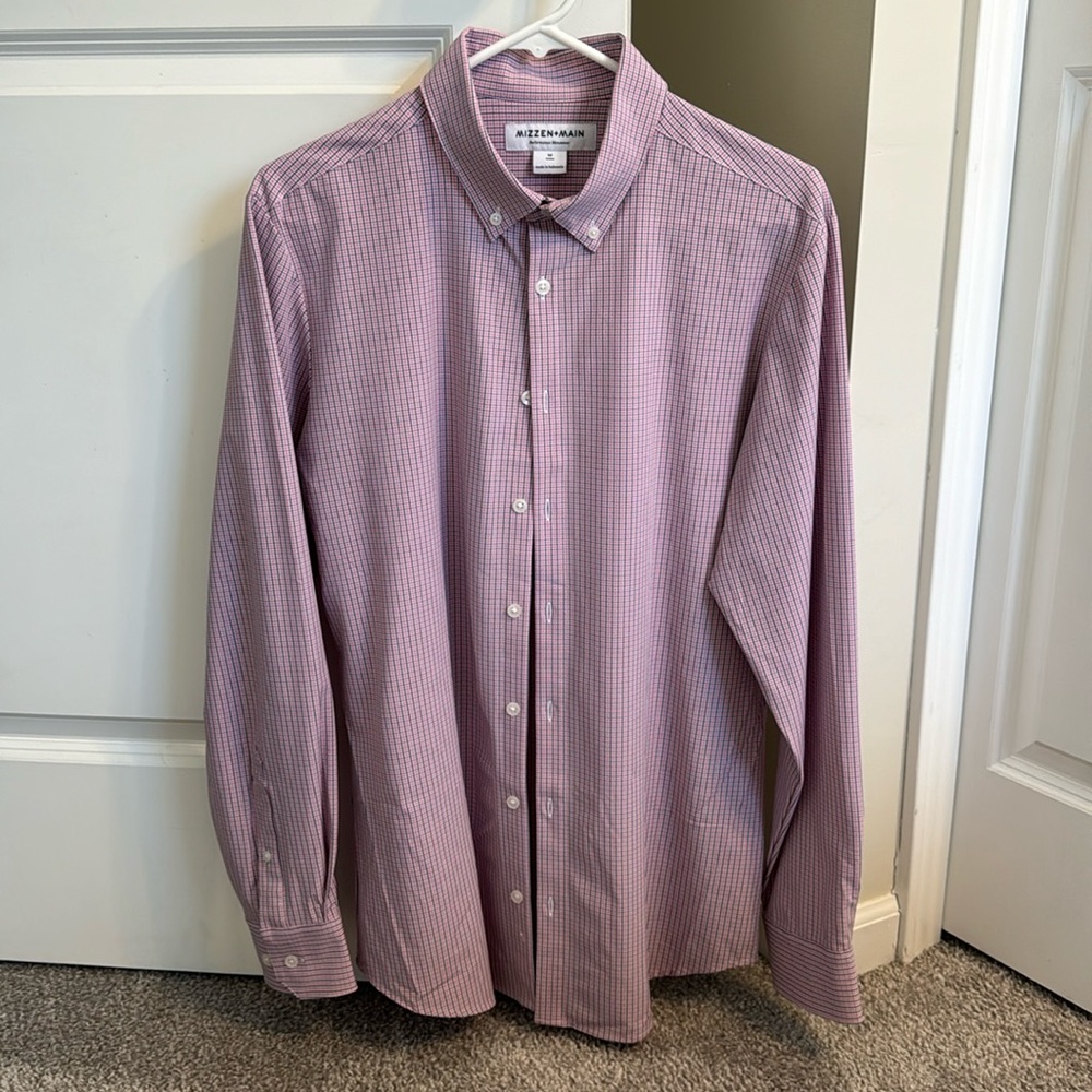Used but new Mizzen+Main performance menswear